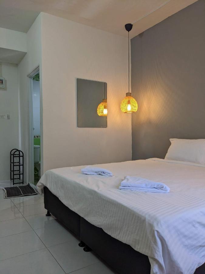 Hotel V At Panus Phanat Nikhom Exterior foto
